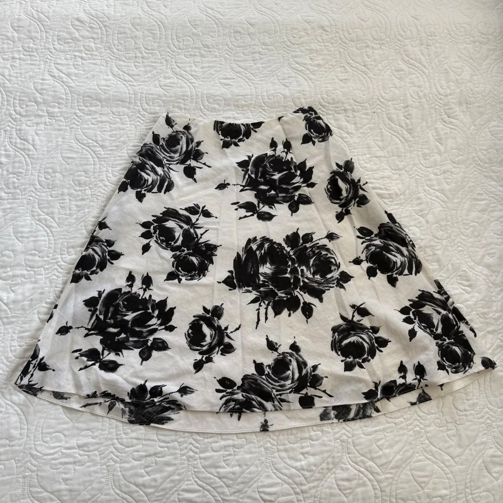 Talbots Petites Black White Rose Floral 100% Linen A-Line Skirt Size 6P‎ GUC